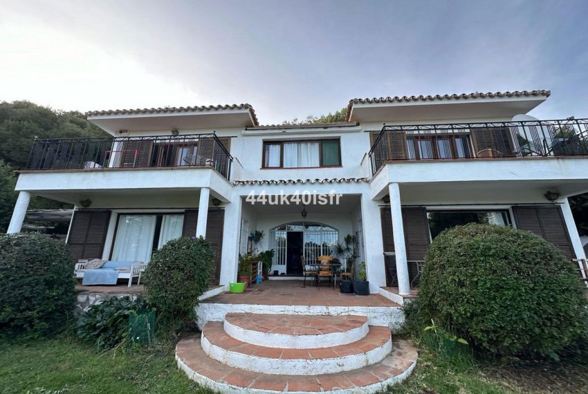 R4979593-Villa-For-Sale-Mijas-Detached-8-Beds-500-Built-12