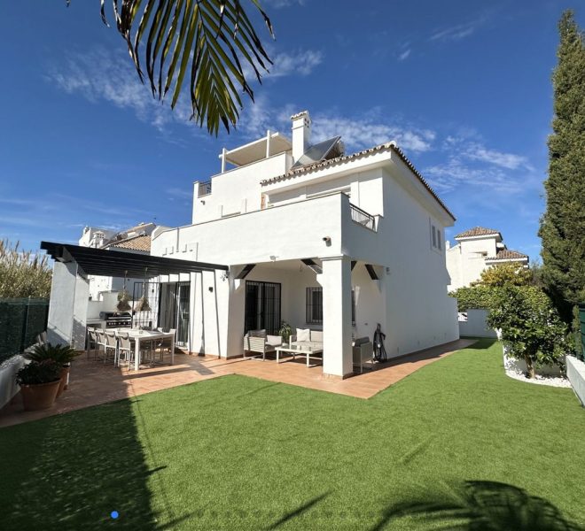 R4979923-Image 1-Detached - 4 Beds - 227 Built