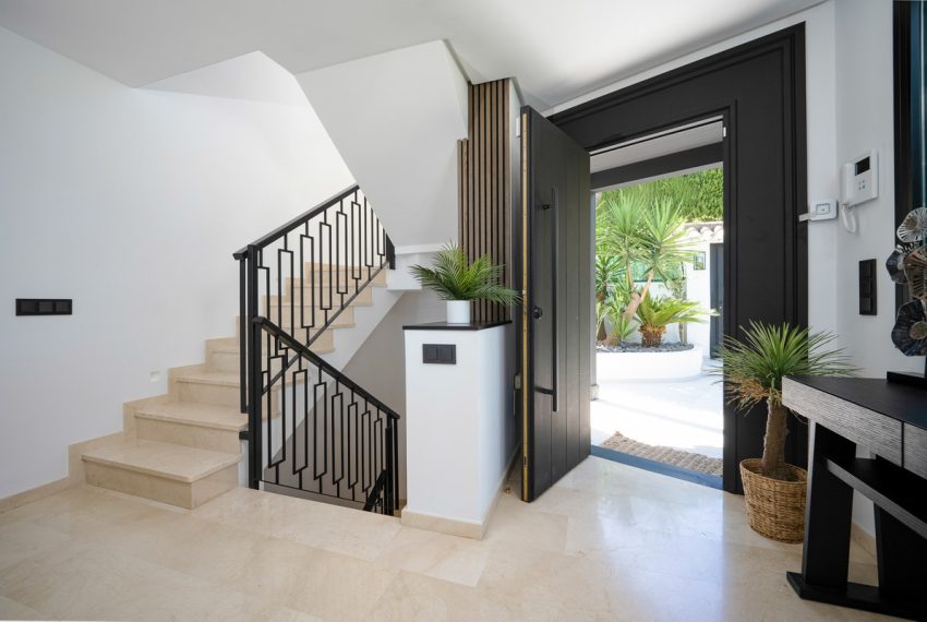 R4979950-Villa-For-Sale-La-Quinta-Detached-5-Beds-303-Built-18
