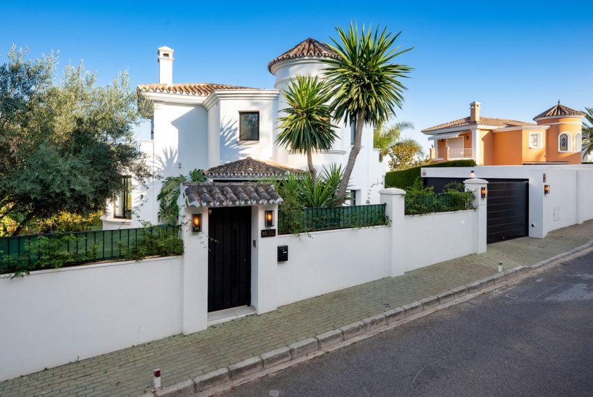 R4979950-Villa-For-Sale-La-Quinta-Detached-5-Beds-303-Built-5