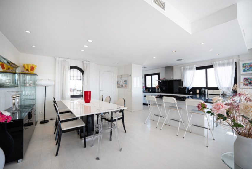 R4980073-Apartment-For-Sale-Marbella-Penthouse-3-Beds-150-Built-10