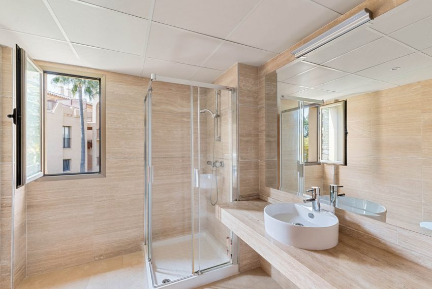 R4980100-Apartment-For-Sale-Benahavis-Middle-Floor-2-Beds-118-Built-15