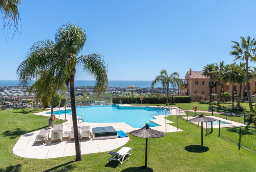 R4980100-Apartment-For-Sale-Benahavis-Middle-Floor-2-Beds-118-Built
