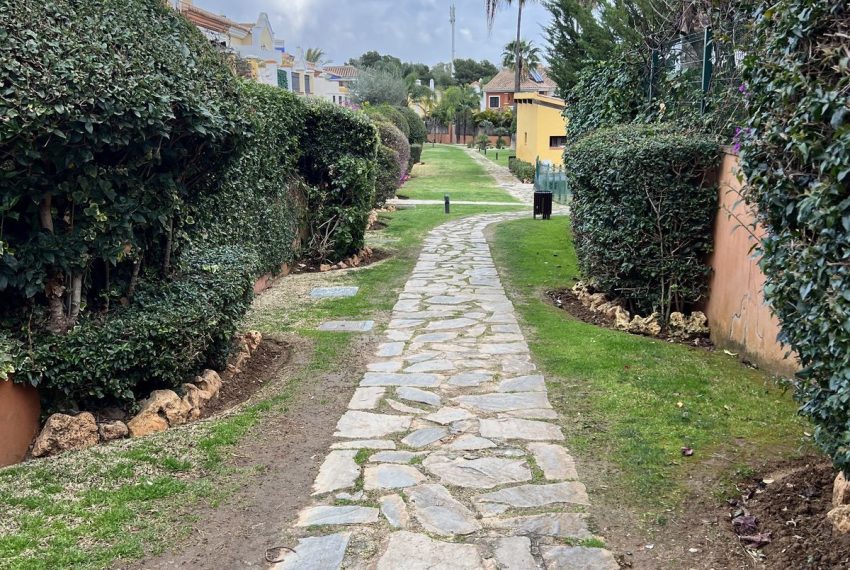 R4980655-Villa-For-Sale-Guadalmina-Alta-Semi-Detached-4-Beds-210-Built-12