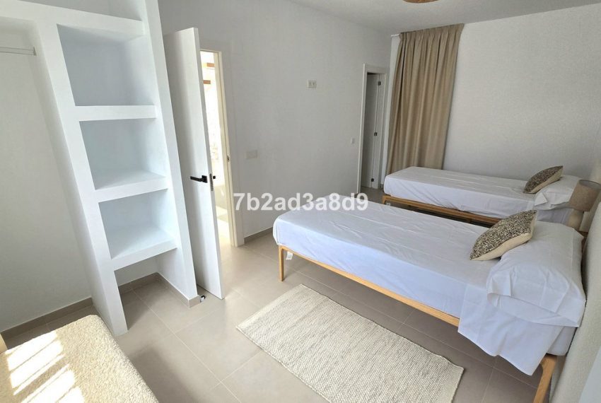 R4981120-Villa-For-Sale-Elviria-Detached-7-Beds-416-Built-17