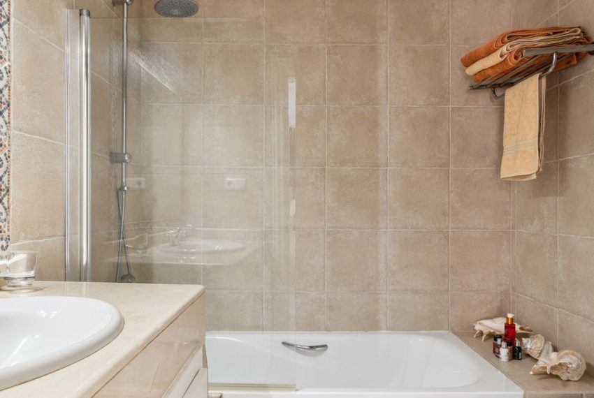 R4981267-Townhouse-For-Sale-La-Heredia-Terraced-3-Beds-152-Built-19