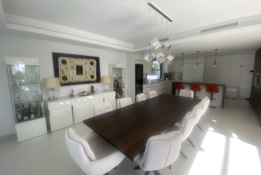 R4981324-Villa-For-Sale-Atalaya-Detached-6-Beds-417-Built-15