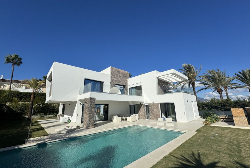 R4981324-Villa-For-Sale-Atalaya-Detached-6-Beds-417-Built