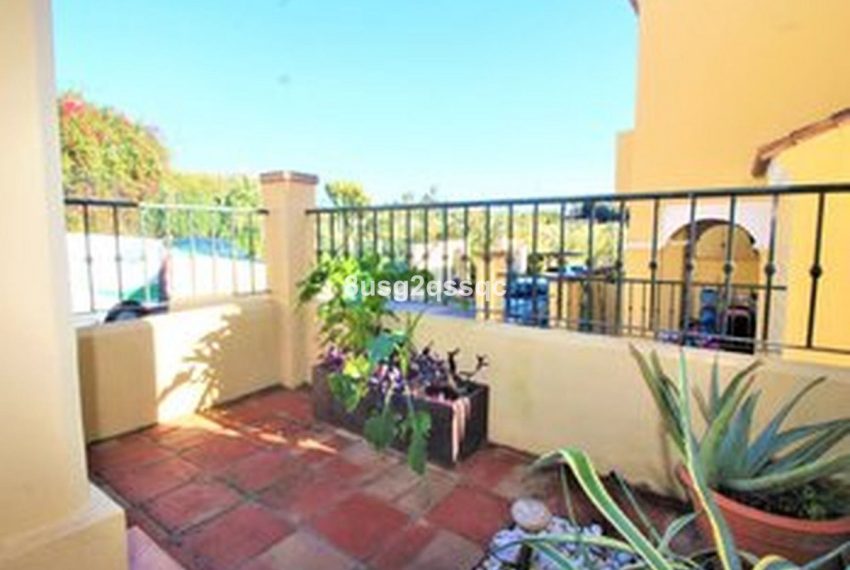 R4981339-Villa-For-Sale-Estepona-Semi-Detached-3-Beds-160-Built