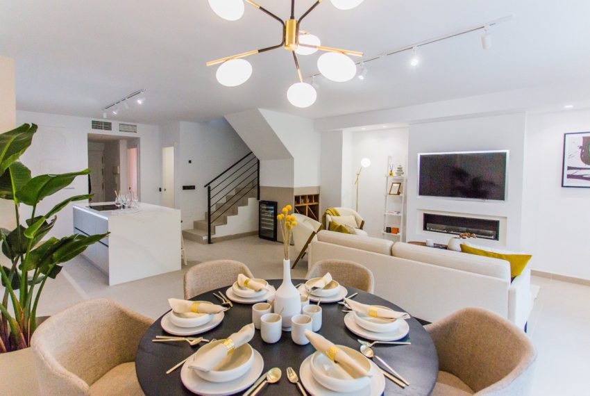 R4982164-Townhouse-For-Sale-Puerto-Banus-Terraced-4-Beds-176-Built
