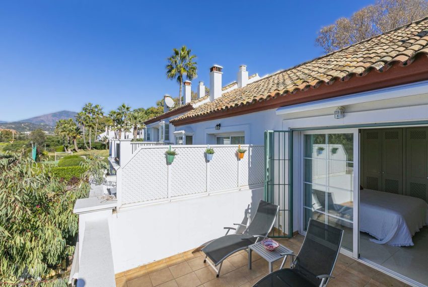 R4982365-Townhouse-For-Sale-Guadalmina-Alta-Terraced-4-Beds-195-Built