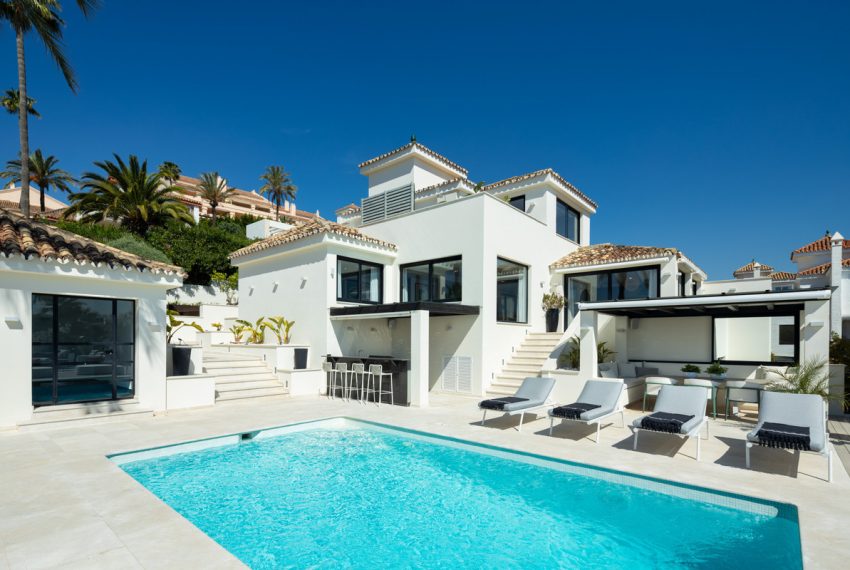 R4986355-Villa-For-Sale-Nueva-Andalucia-Detached-5-Beds-239-Built-12