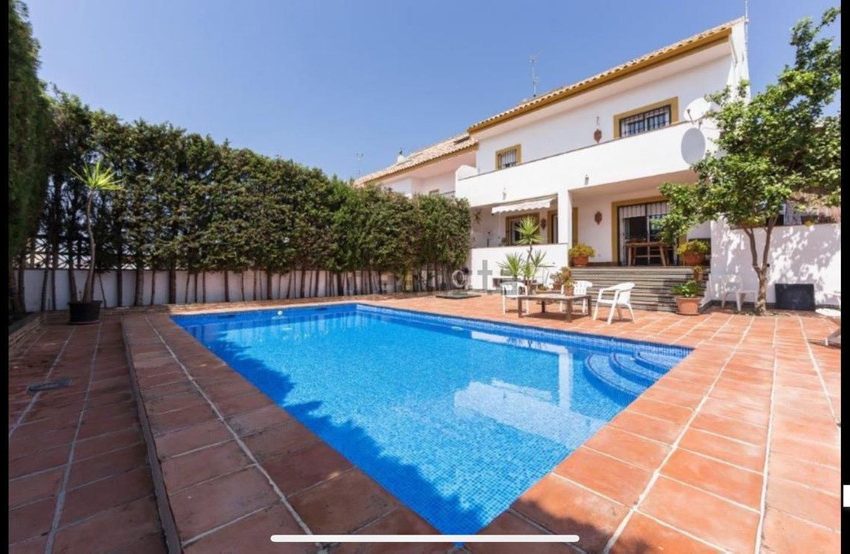 R4986469-Townhouse-For-Sale-San-Pedro-de-Alcantara-Semi-Detached-4-Beds-440-Built