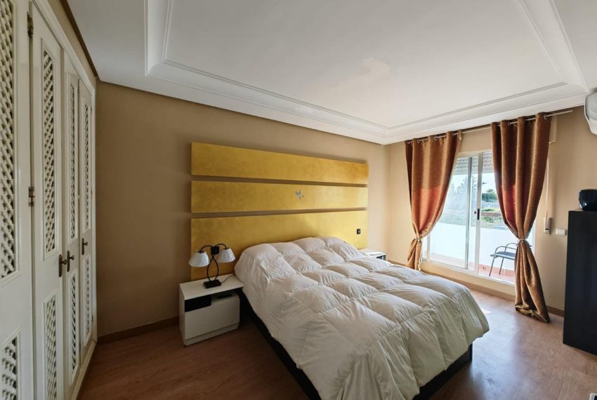 R4986472-Villa-For-Sale-Estepona-Semi-Detached-3-Beds-130-Built-1