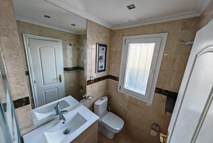 R4986472-Villa-For-Sale-Estepona-Semi-Detached-3-Beds-130-Built-15