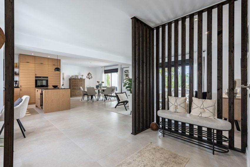 R4986733-Apartment-For-Sale-Nueva-Andalucia-Penthouse-2-Beds-154-Built-1