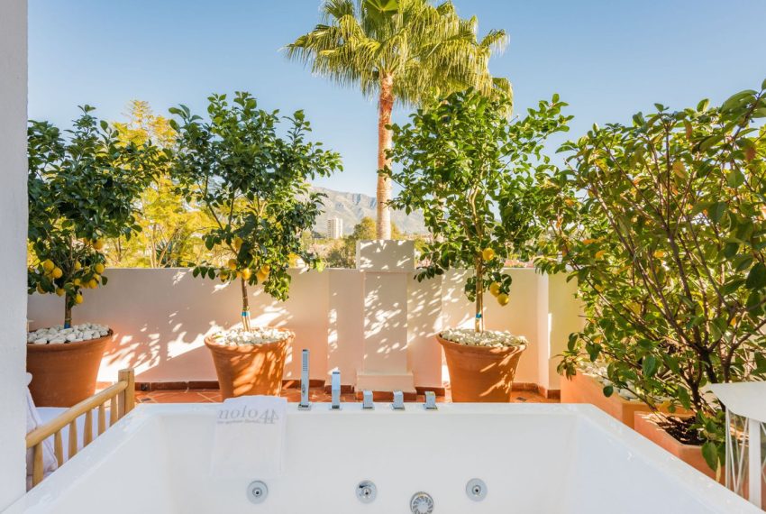 R4986934-Apartment-For-Sale-Nueva-Andalucia-Penthouse-Duplex-6-Beds-470-Built-8