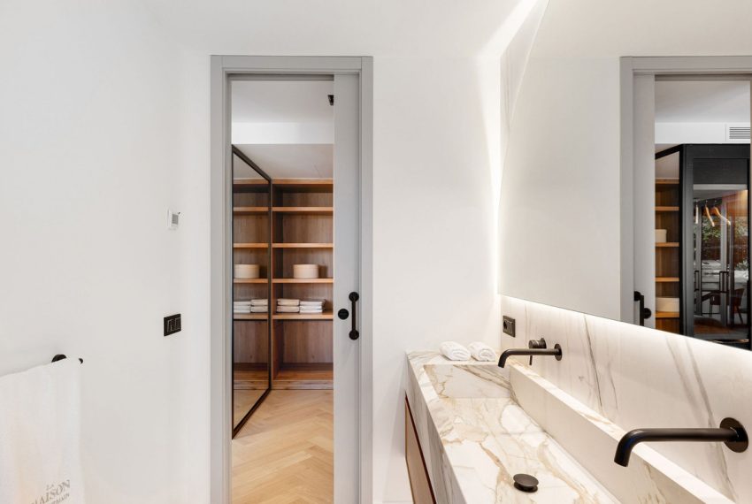 R4987354-Townhouse-For-Sale-The-Golden-Mile-Terraced-4-Beds-389-Built-19
