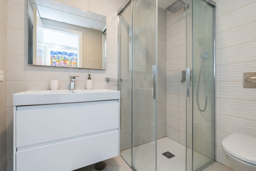 R4988680-Apartment-For-Sale-Elviria-Penthouse-3-Beds-117-Built-11