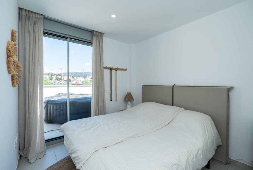 R4988680-Apartment-For-Sale-Elviria-Penthouse-3-Beds-117-Built-17