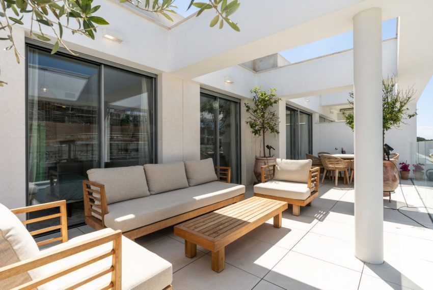 R4988680-Apartment-For-Sale-Elviria-Penthouse-3-Beds-117-Built