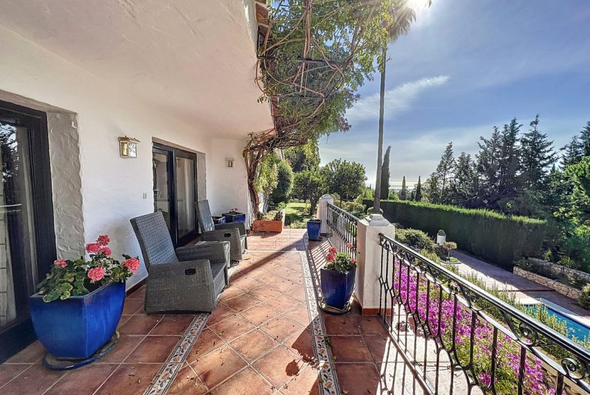 R4988920-Villa-For-Sale-Mijas-Detached-4-Beds-443-Built-1