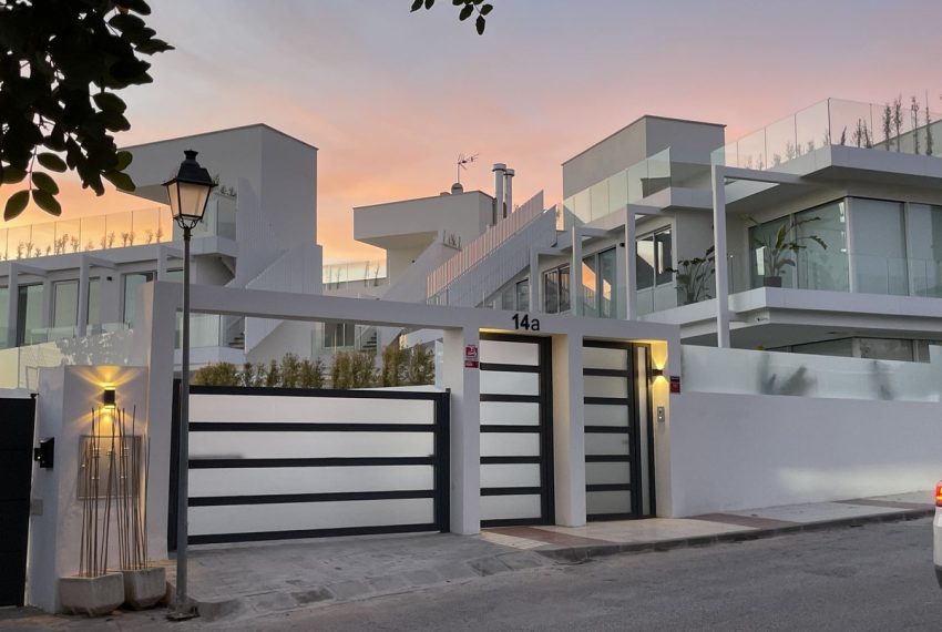 R4989070-Villa-For-Sale-Marbella-Detached-3-Beds-365-Built-19