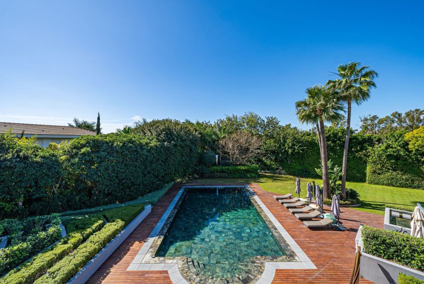 R4989514-Villa-For-Sale-Guadalmina-Baja-Detached-10-Beds-990-Built-2