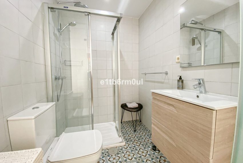 R4989946-Apartment-For-Sale-The-Golden-Mile-Middle-Floor-2-Beds-73-Built-7