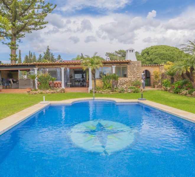 R4990192-Image 1-Detached - 3 Beds - 158 Built
