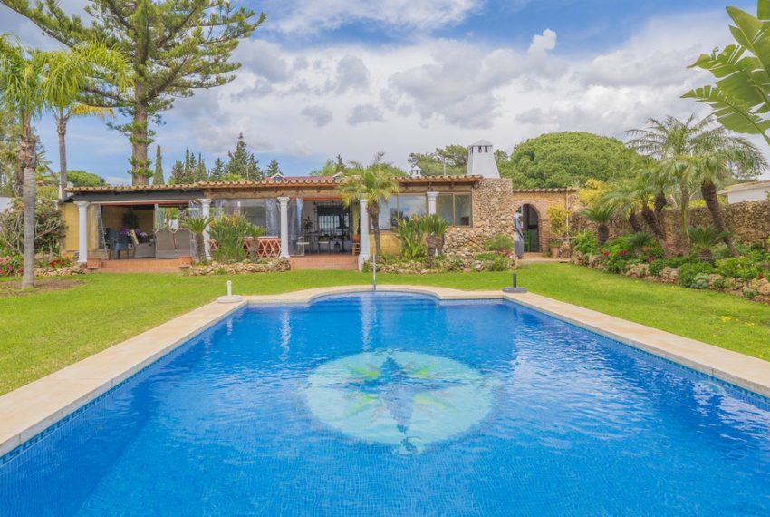R4990192-Villa-For-Sale-Las-Chapas-Detached-3-Beds-158-Built