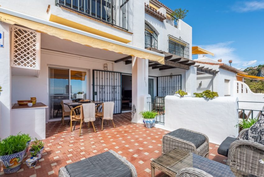 R4990810-Apartment-For-Sale-Los-Arqueros-Duplex-3-Beds-123-Built-6