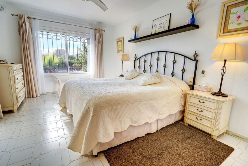 R4991050-Villa-For-Sale-Miraflores-Semi-Detached-3-Beds-170-Built-11