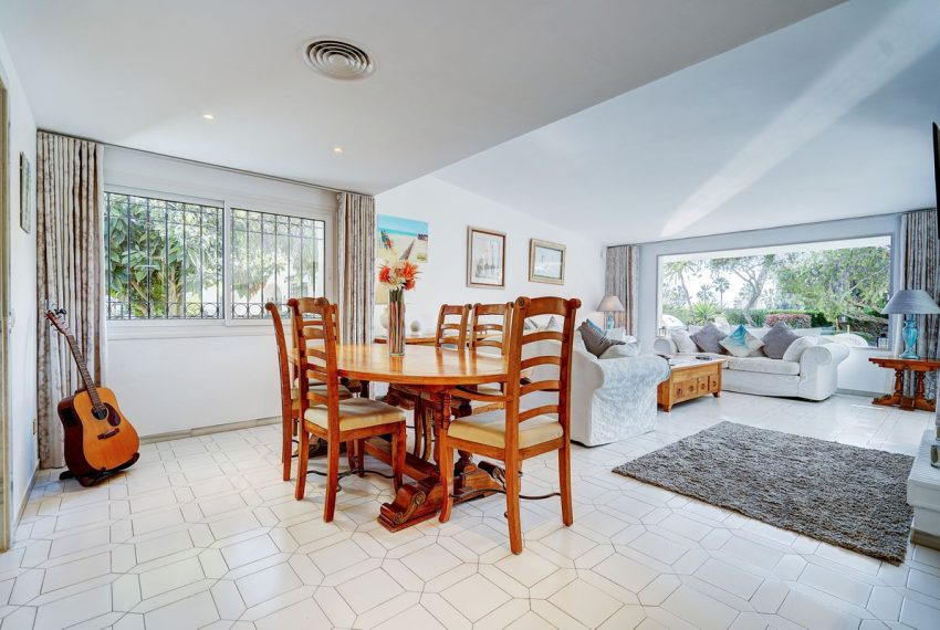 R4991050-Villa-For-Sale-Miraflores-Semi-Detached-3-Beds-170-Built-2