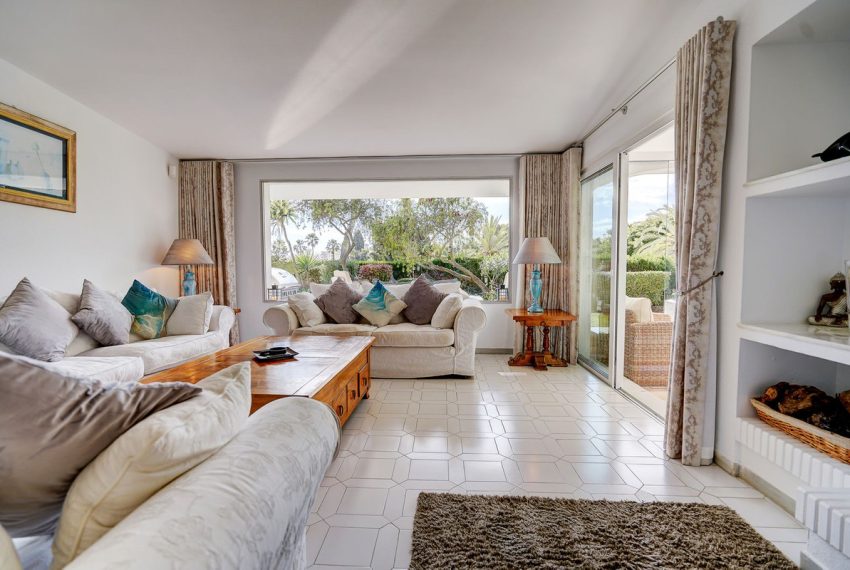 R4991050-Villa-For-Sale-Miraflores-Semi-Detached-3-Beds-170-Built-3
