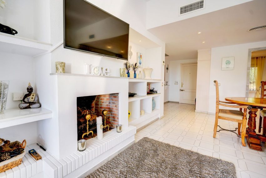 R4991050-Villa-For-Sale-Miraflores-Semi-Detached-3-Beds-170-Built-4