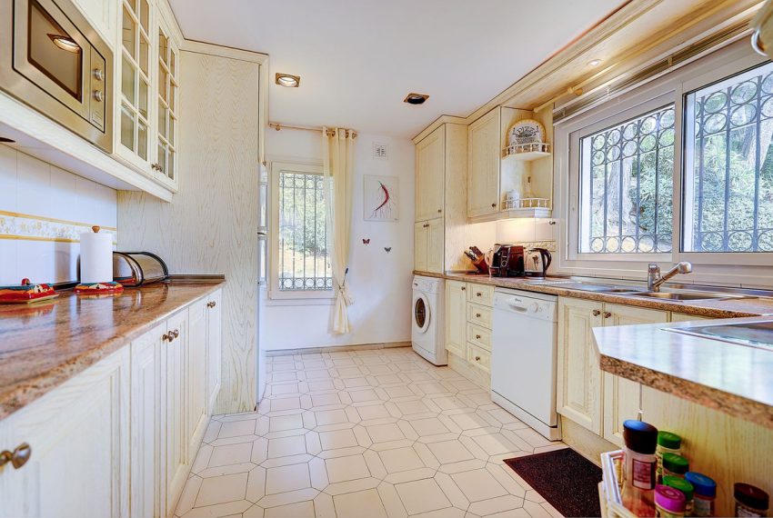 R4991050-Villa-For-Sale-Miraflores-Semi-Detached-3-Beds-170-Built-9