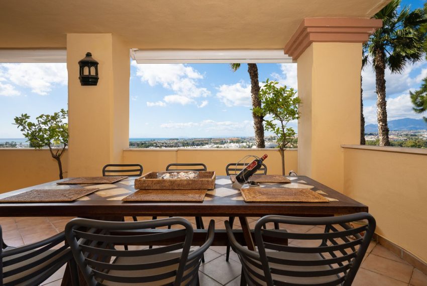 R4991065-Apartment-For-Sale-Nueva-Andalucia-Middle-Floor-2-Beds-120-Built-1
