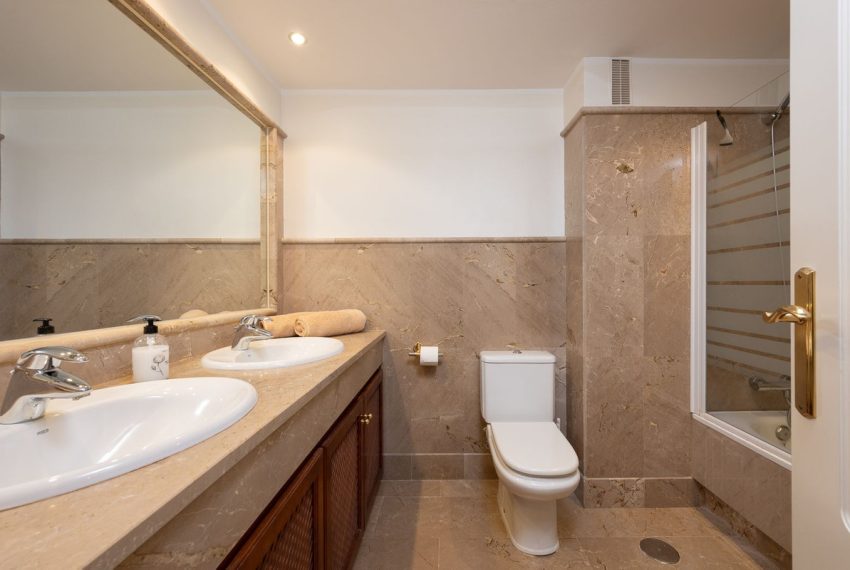 R4991065-Apartment-For-Sale-Nueva-Andalucia-Middle-Floor-2-Beds-120-Built-15