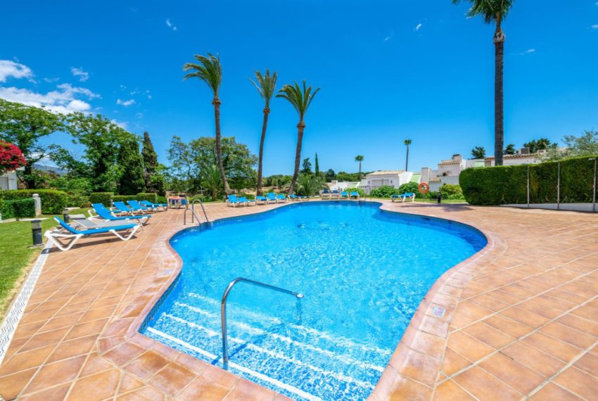 R4991452-Townhouse-For-Sale-Nueva-Andalucia-Terraced-2-Beds-143-Built-3
