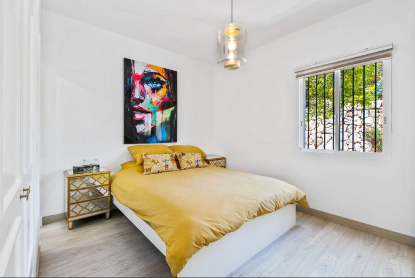R4991452-Townhouse-For-Sale-Nueva-Andalucia-Terraced-2-Beds-143-Built-9