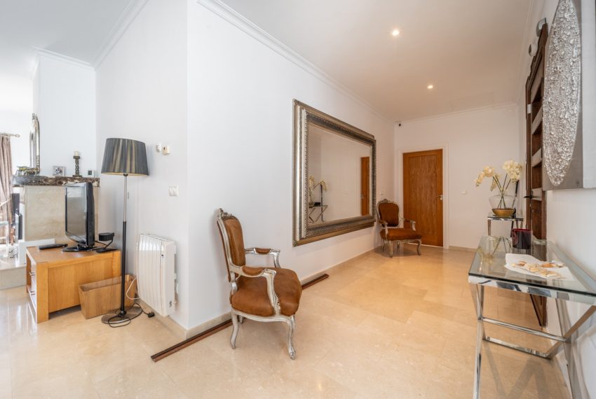R4991473-Villa-For-Sale-Istan-Detached-4-Beds-240-Built-14