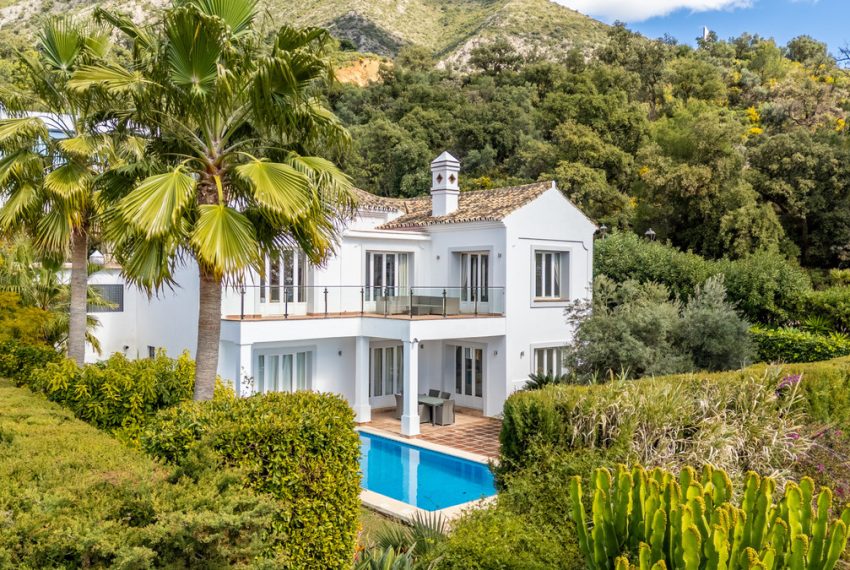 R4991473-Villa-For-Sale-Istan-Detached-4-Beds-240-Built-2