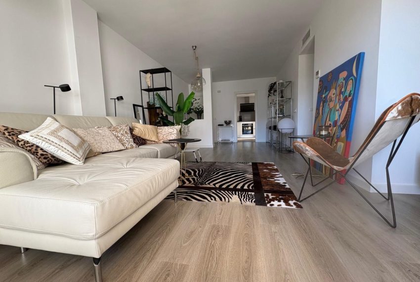 R4991668-Apartment-For-Sale-Nueva-Andalucia-Middle-Floor-3-Beds-99-Built-1