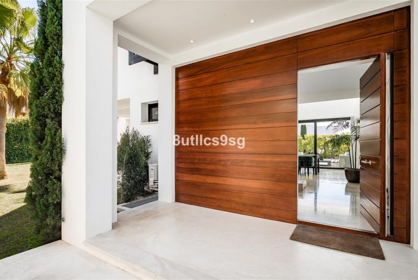 R4991854-Villa-For-Sale-Nueva-Andalucia-Detached-5-Beds-701-Built-8