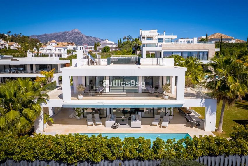 R4991854-Villa-For-Sale-Nueva-Andalucia-Detached-5-Beds-701-Built