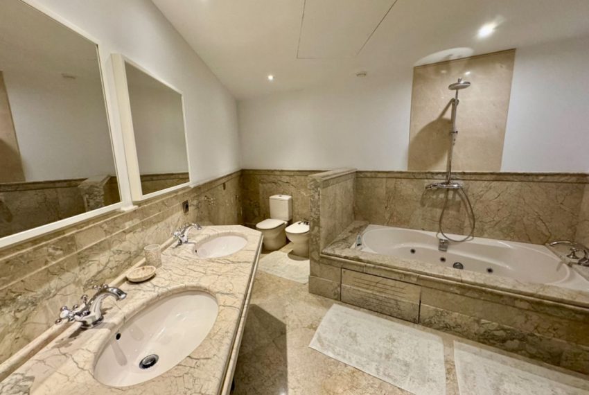 R4992133-Apartment-For-Sale-San-Pedro-de-Alcantara-Ground-Floor-3-Beds-231-Built-12