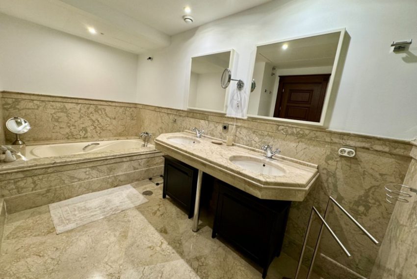 R4992133-Apartment-For-Sale-San-Pedro-de-Alcantara-Ground-Floor-3-Beds-231-Built-18