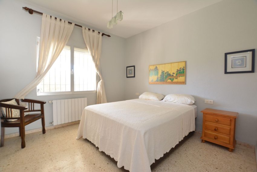 R4992583-Villa-For-Sale-Elviria-Detached-7-Beds-400-Built-16