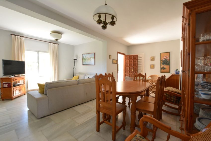 R4992583-Villa-For-Sale-Elviria-Detached-7-Beds-400-Built-4